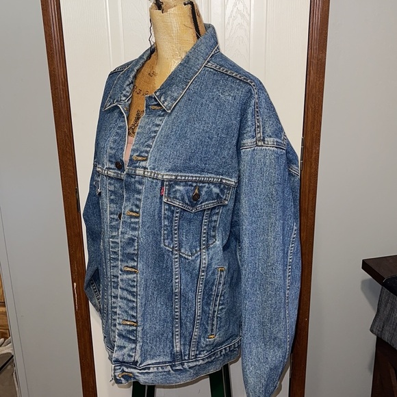 Levi’s Vintage Red Tab Trucker Button-Up Jacket Size XL